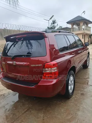 Toyota Highlander 2004 Red