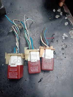 Toyota/Denso 12V 5-Pin Automotive Relay With Socket