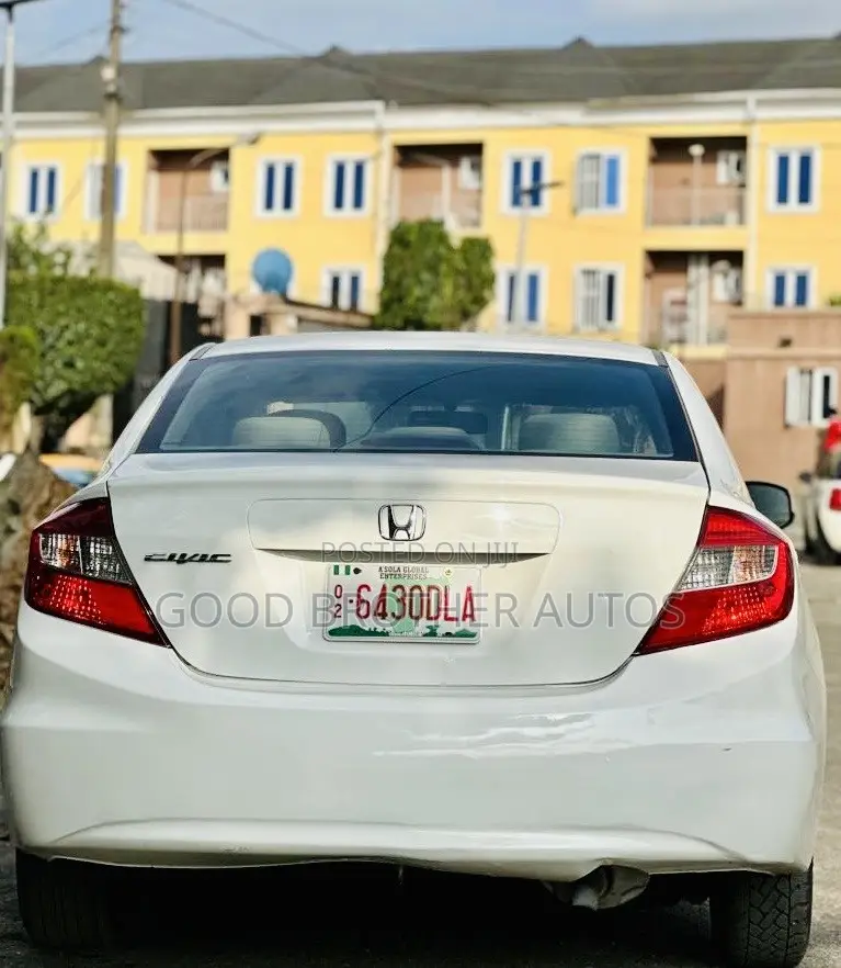 Honda Civic 2012 White