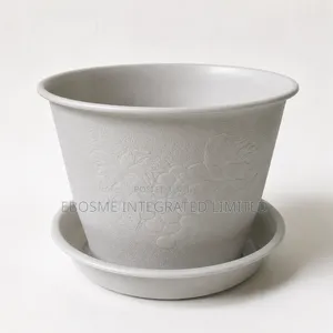 Plastic Plant Pot With Saucer