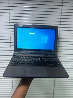 Laptop Dell 4GB Intel Celeron SSD 16 GB