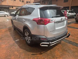 Toyota RAV4 LE 4dr SUV AWD (2.5L 4cyl 6A) 2014 Silver