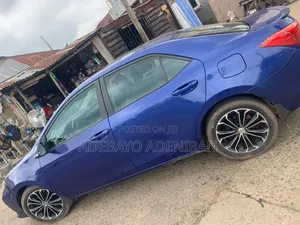 Toyota Corolla 2014 Blue