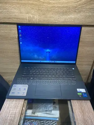 Laptop Dell Inspiron 16 Plus 7620 16GB Intel Core i7 SSD 1T