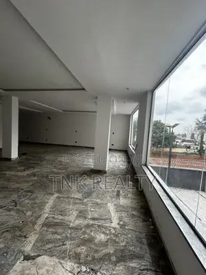 Spacious Office Space/Shop for Rent