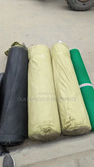 Plastic Mesh 1.5x30m for Poultry,fencing ,Gardening ,Safety and So On