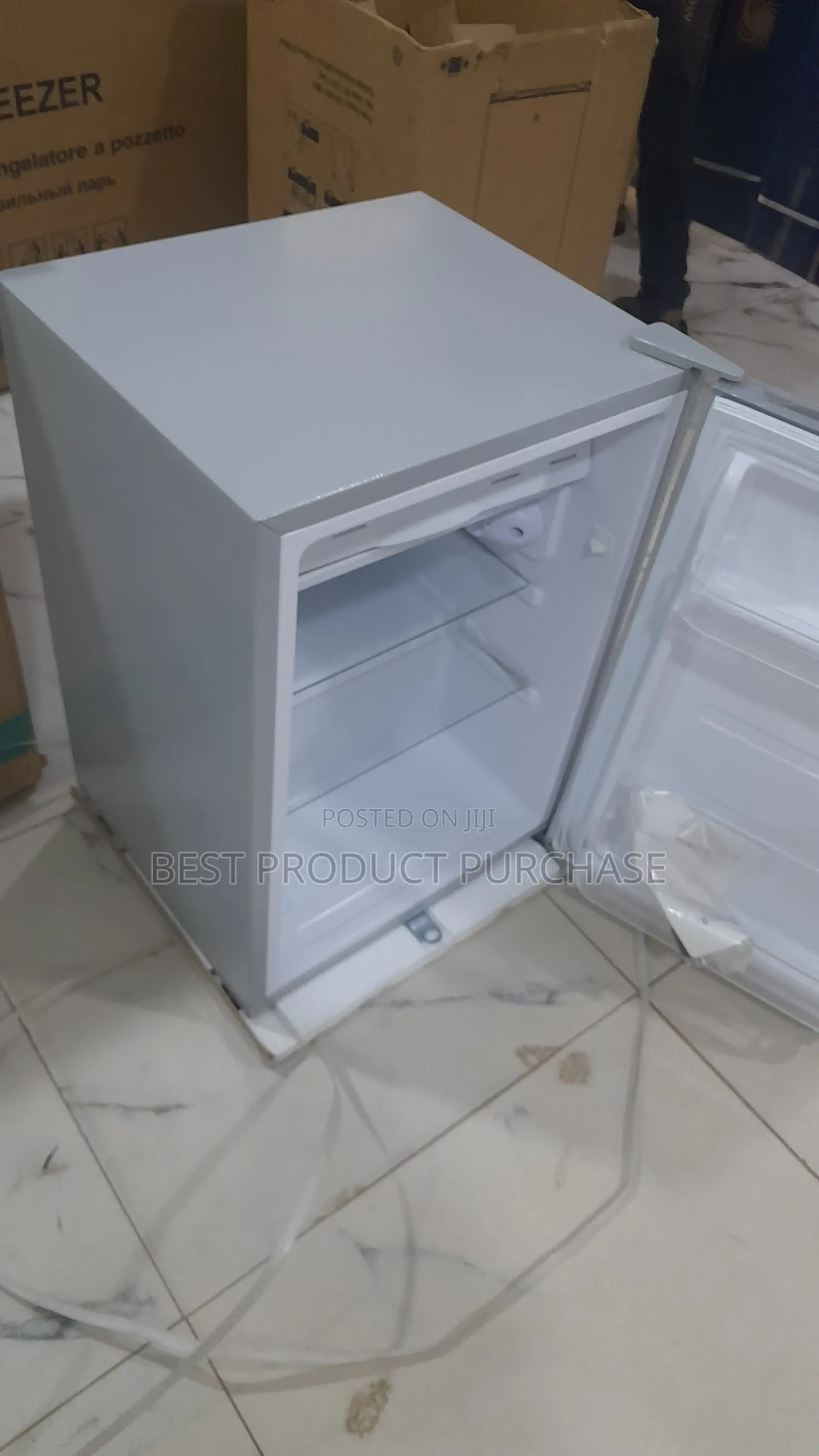 Brand New Glamstar GFR-90S-E Refrigerator