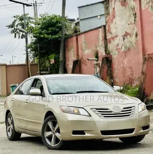 Toyota Camry 2.4 LE 2008 Gold