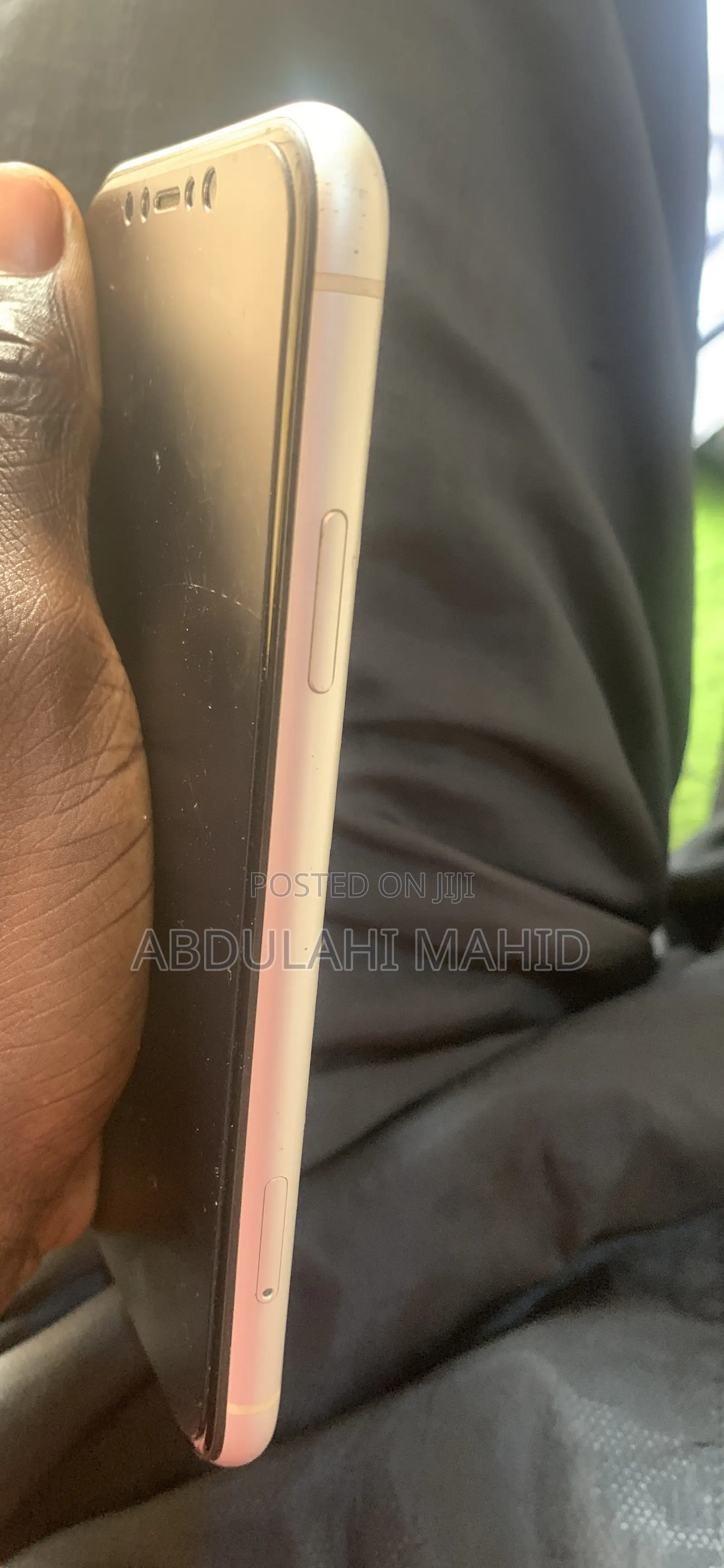 Apple iPhone XR 64 GB White