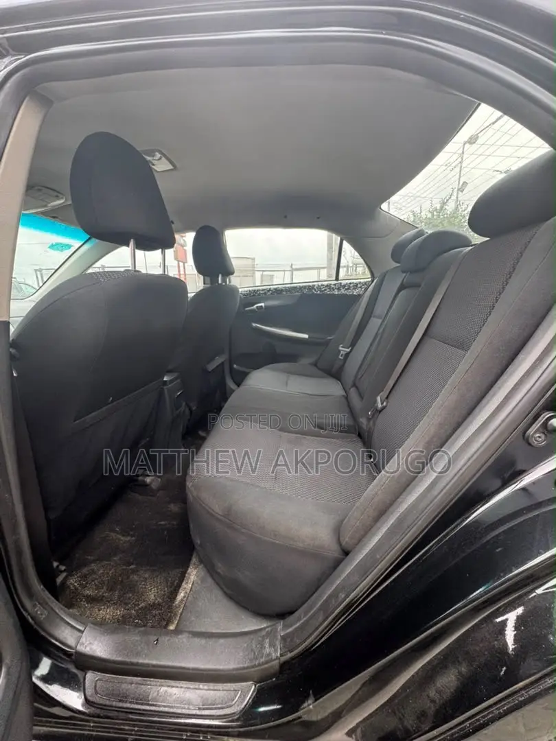 Toyota Corolla 2010 Black