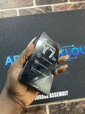 Huawei Y7 32 GB Blue