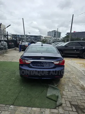 Hyundai Sonata GLS Sedan FWD (2.4L 4cyl 6M) 2012 Blue