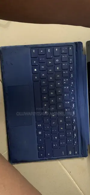Laptop Microsoft Surface Pro 6 8GB Intel Core 5 HDD+SSD 256GB