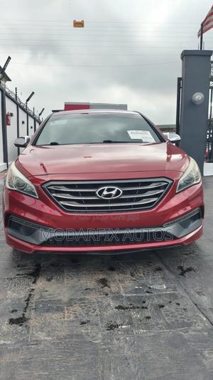 Hyundai Sonata Sport 2.0T Sedan FWD (2.0L 4cyl 6A) 2017 Red
