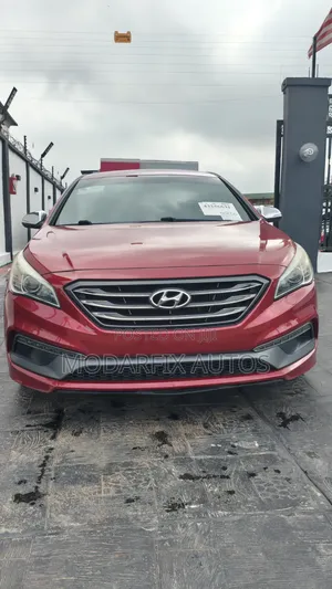 Hyundai Sonata Sport 2.0T Sedan FWD (2.0L 4cyl 6A) 2017 Red