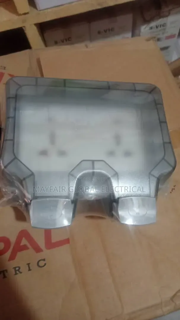 Original 2-Gang (Double) 13A Outdoor Weatherproof Electrical Socket.