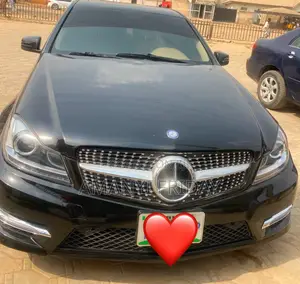 Mercedes-Benz C300 2008 Black