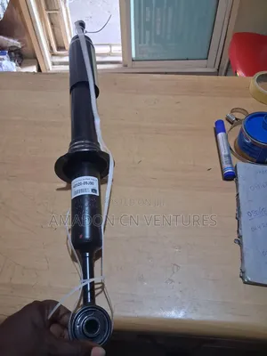 Original Front Shock Toyota Land Cruiser Prado 2005