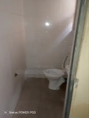 3bdrm Block of Flats in Off Jesu Oseun, Abule Egba for rent
