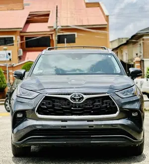 Toyota Highlander 2020 Gray
