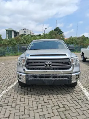 Toyota Tundra 2014 Silver