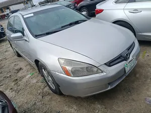 Honda Accord 2005 Silver