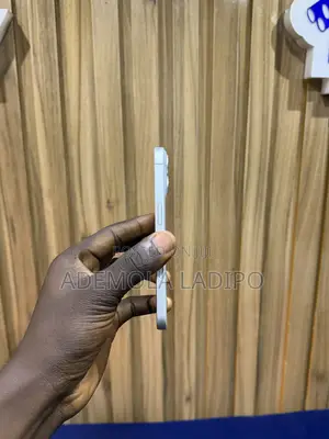 Apple iPhone 16 128 GB White
