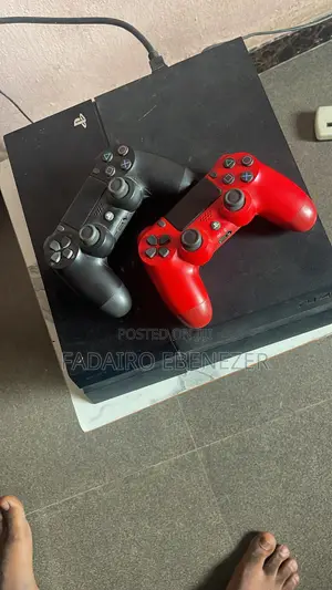 Ps4 With 2pad