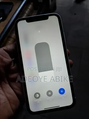 Apple iPhone XR 128 GB White