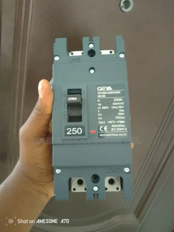 Geya 320A GRM3-350HU DC Circuit Breaker