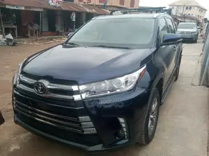 Toyota Highlander XLE 4dr SUV (3.5L 6cyl 6A) 2015 Blue
