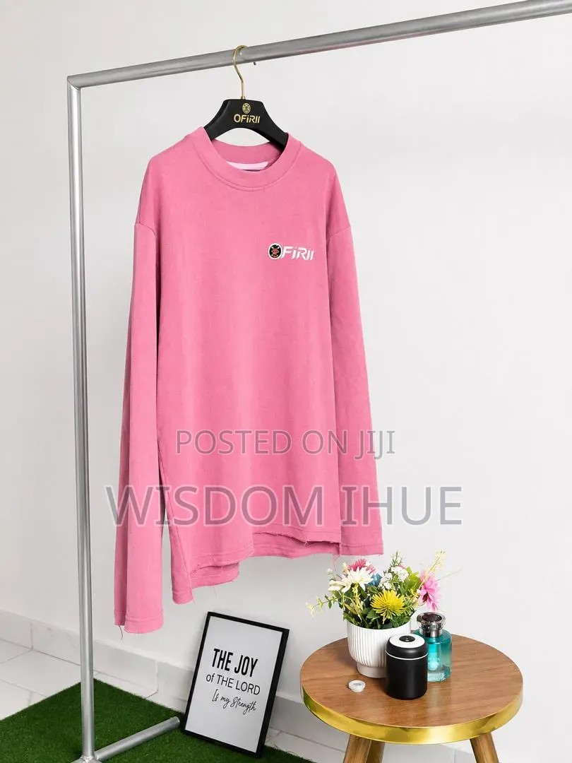 Ofirii_trone Pinky Sweatshirt