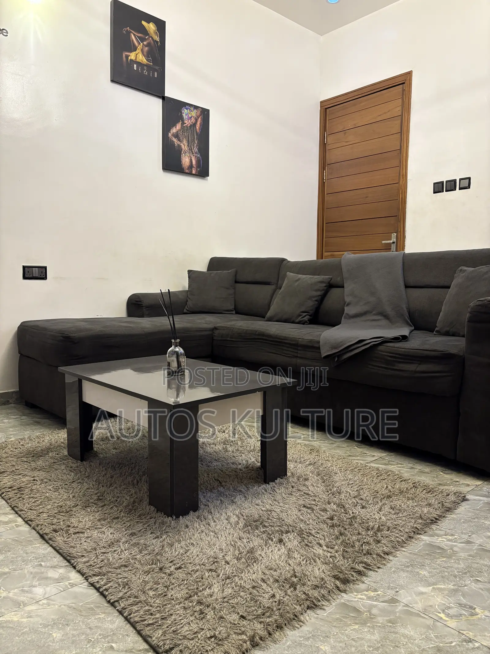 L Shaped Chair / Couch