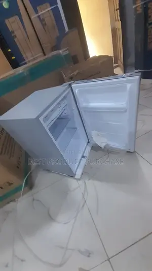 Brand New Glamstar Refrigerator – GFR-90S-E