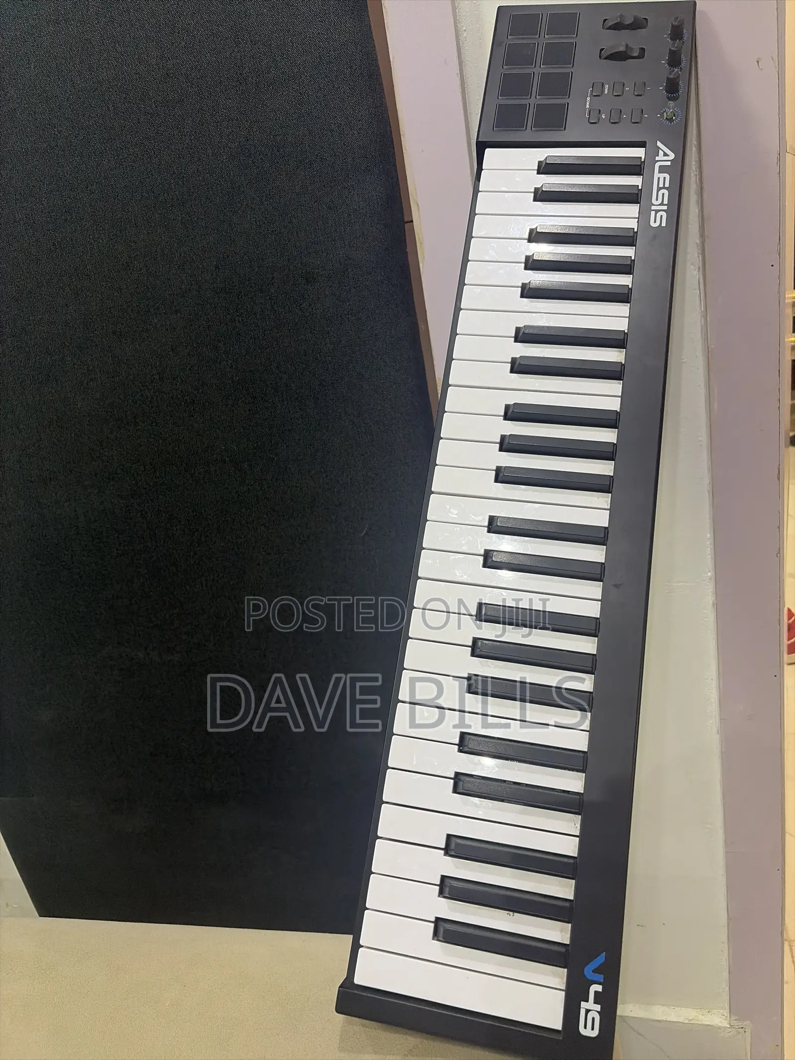 Alesis V49
