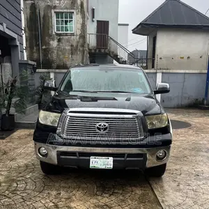 Toyota Tundra Double Cab 4x4 Limited 2010 Black
