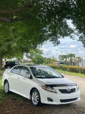 Toyota Corolla 2010 White