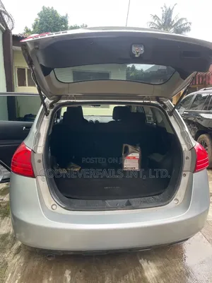 Nissan Rogue 2010 Silver