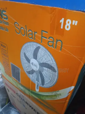 18" JCN Solar Litthium Battery Standing Fan