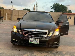 Mercedes-Benz E350 2011 Black