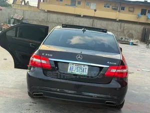 Mercedes-Benz E350 2011 Black