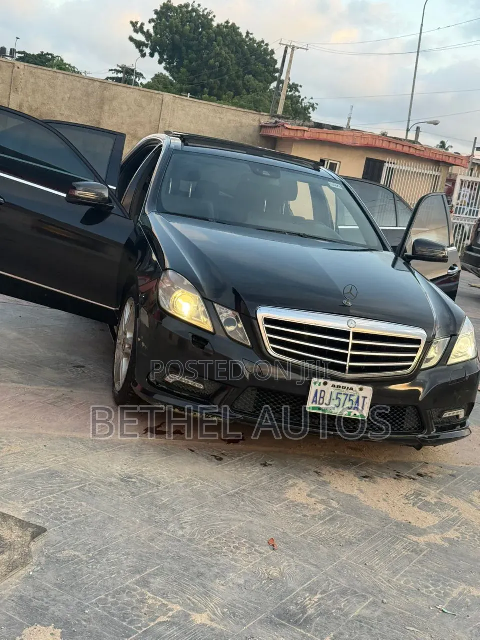Mercedes-Benz E350 2011 Black