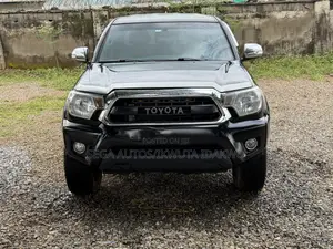 Toyota Tacoma V6 4dr Double Cab 4WD 5.0 ft. SB (4.0L 6cyl 5A) 2014
