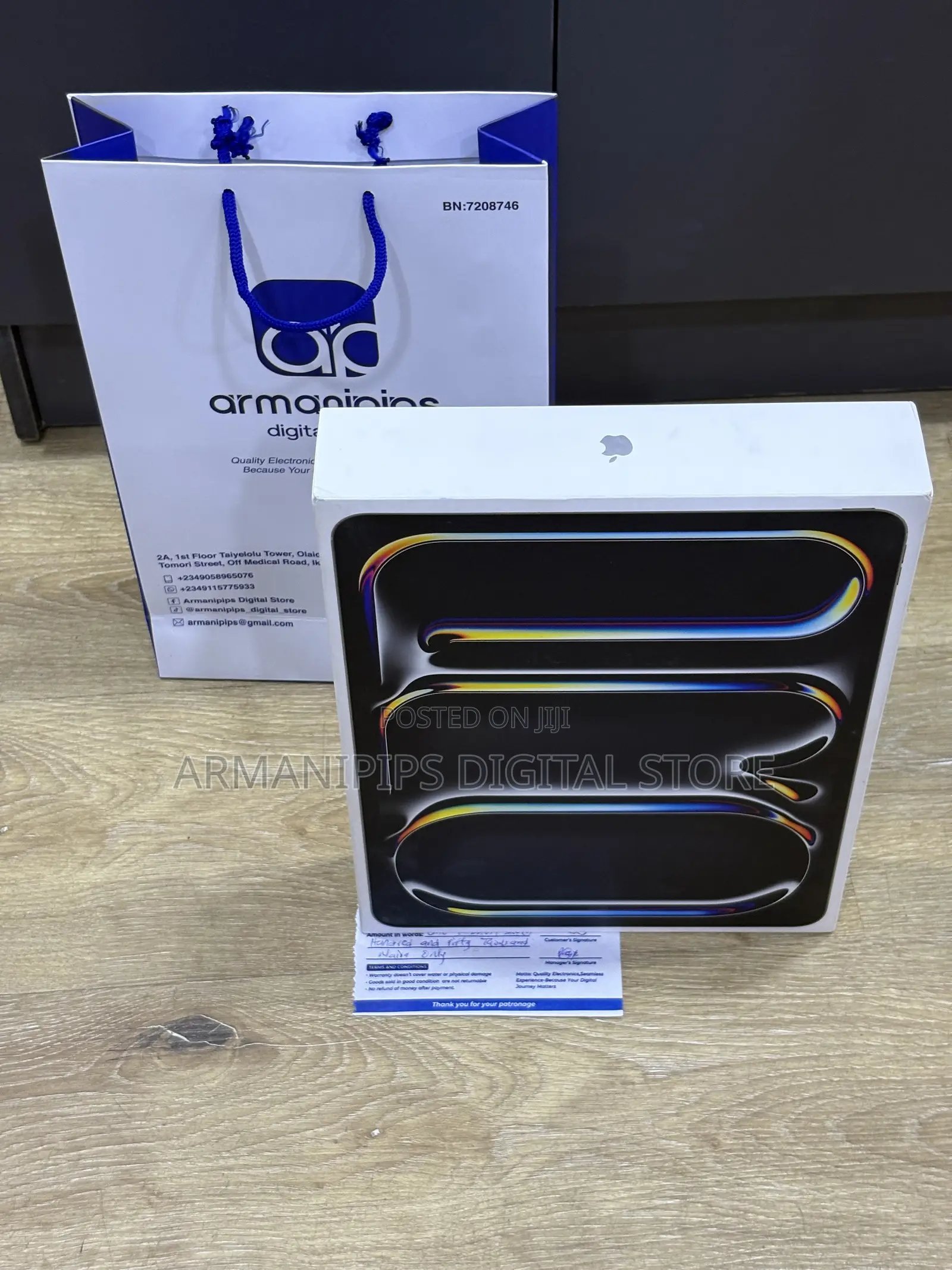 New Apple iPad Pro 13 (2025) 256 GB