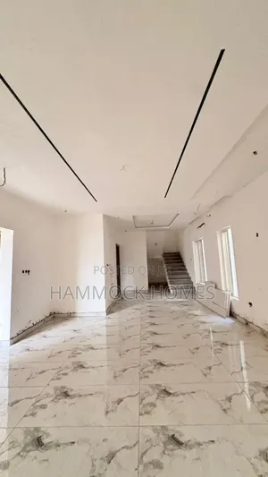 4bdrm Duplex in Carlton Gate Estate, Akobo for sale