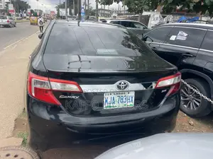 Toyota Camry SE 4dr Sedan (2.5L 4cyl 6A) 2012 Black