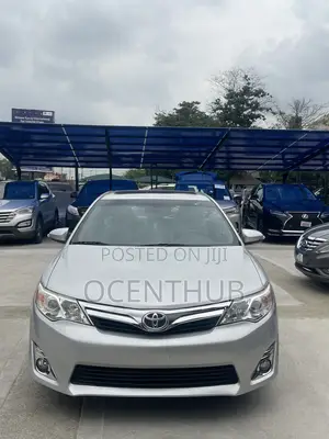 Toyota Camry XLE 4dr Sedan (2.5L 4cyl 6A) 2013 Silver