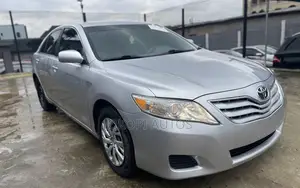 Toyota Camry 2011 Silver