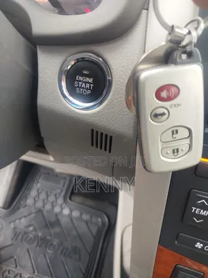 Toyota Corolla 2010 Silver