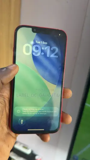 Apple iPhone 13 128 GB Red